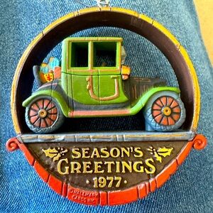 Vintage 1977 Hallmark’s Holiday Model T Christmas 🎄 Tree 🎄 Ornament EUC